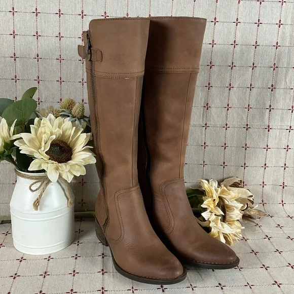 BORN Fannar Distressed Brown Leather Knee High Boots Size 6 NWOB Riding Boots - Picture 1 of 12